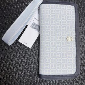 Tommy John Light Blue and Cream Wristlet Clutch